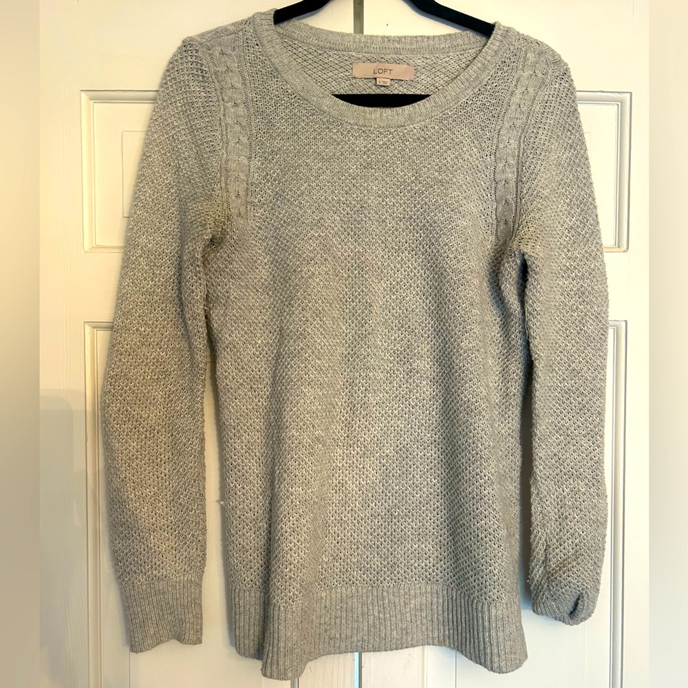 Ann Taylor LOFT Grey cozy sweater small
